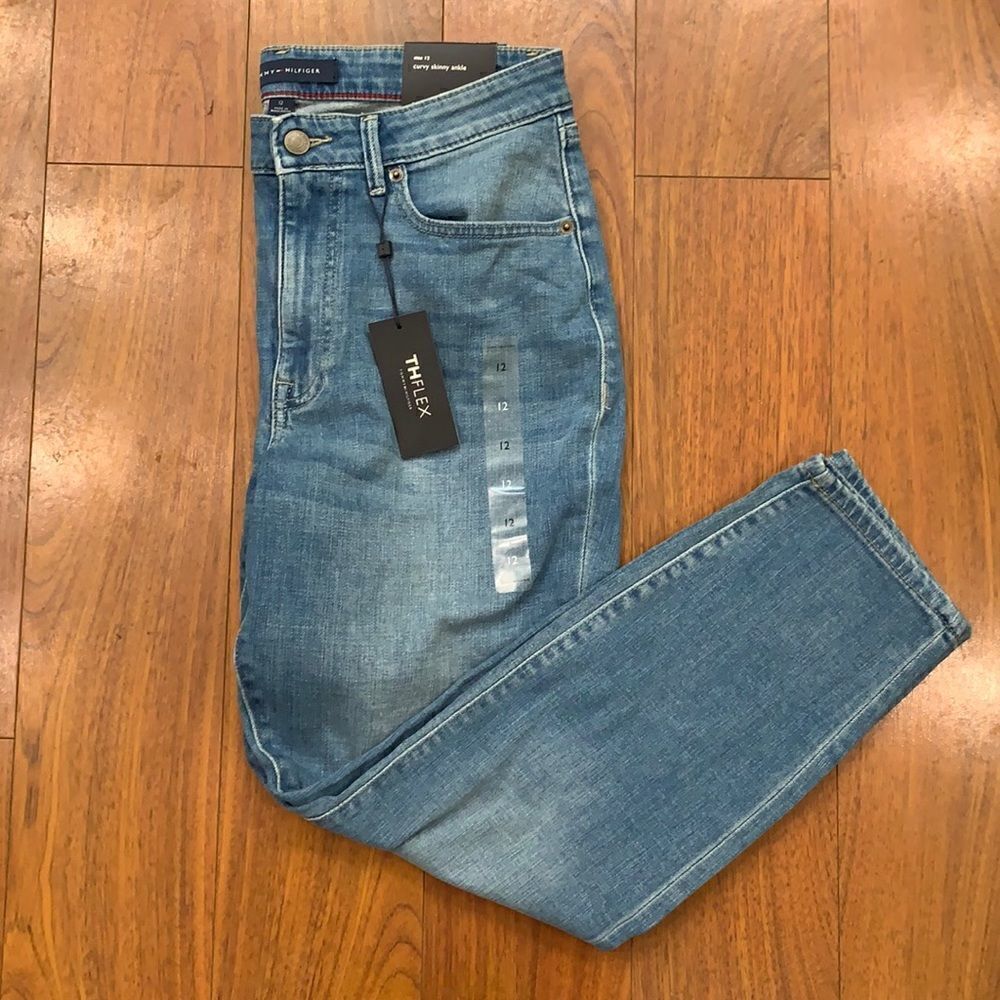 NWT Tommy Hilfiger Curvy Skinny Ankle Size 12
